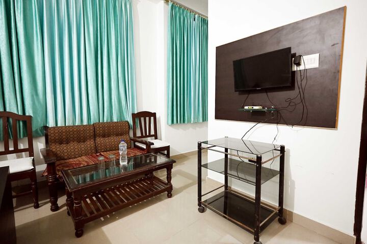Room 9 of 22