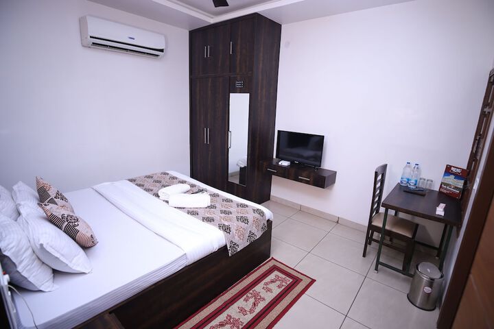 Room 6 of 46