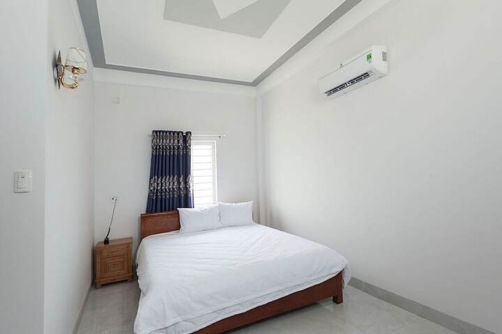 Room 6 of 45