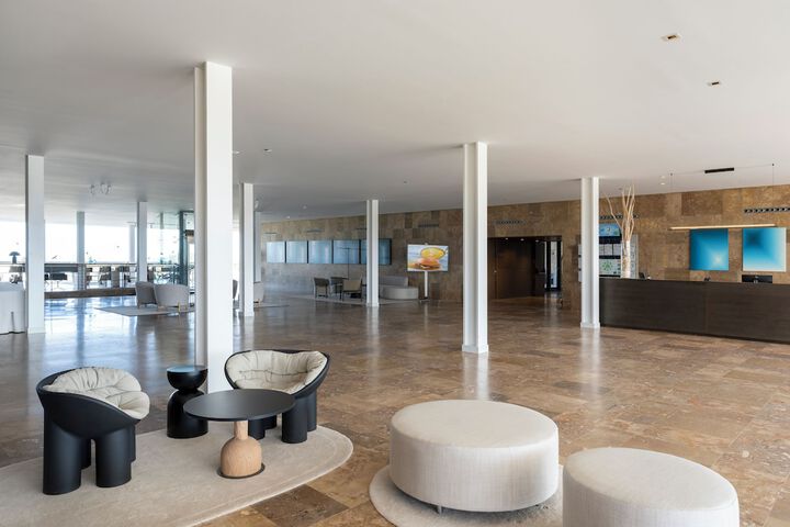 Hotel Interior 2 of 31