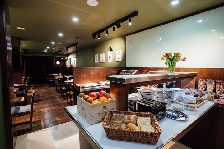 Breakfast/Coffee Service 109 of 156