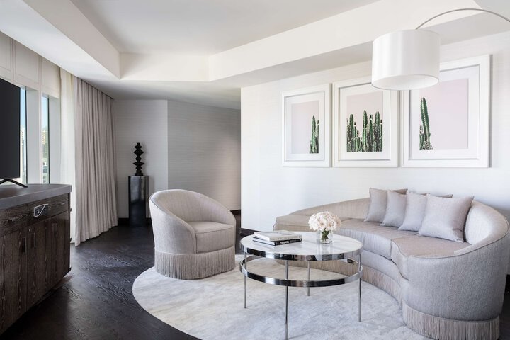 Room 50 of 170