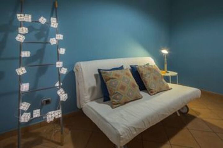 Room 27 of 35