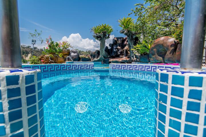 Pool 33 of 58