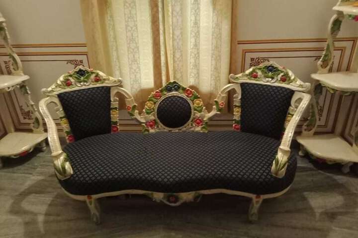 Room 22 of 105