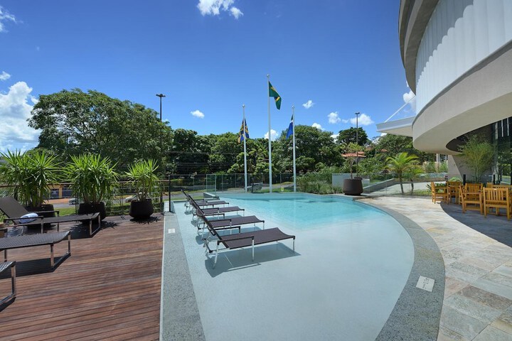 Pool Hotel