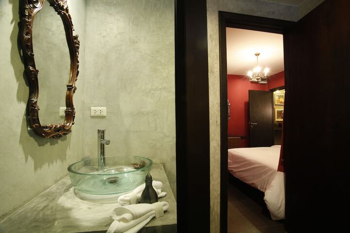 Room 56 of 65