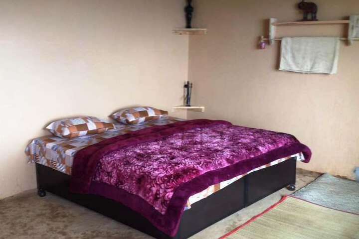 Room 5 of 7