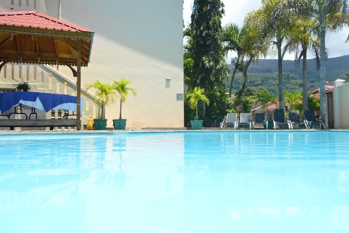 Hotel Pool