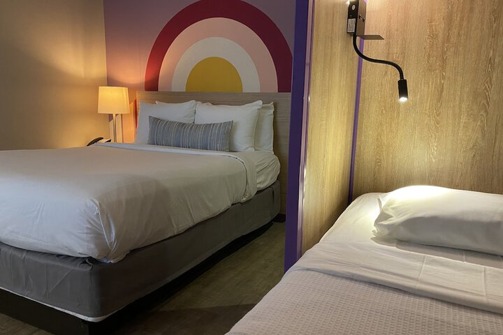 Room 15 of 118