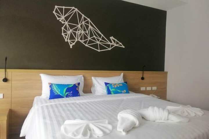 Room 40 of 102