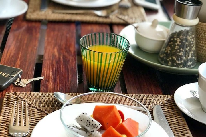 Breakfast/Coffee Service 106 of 122