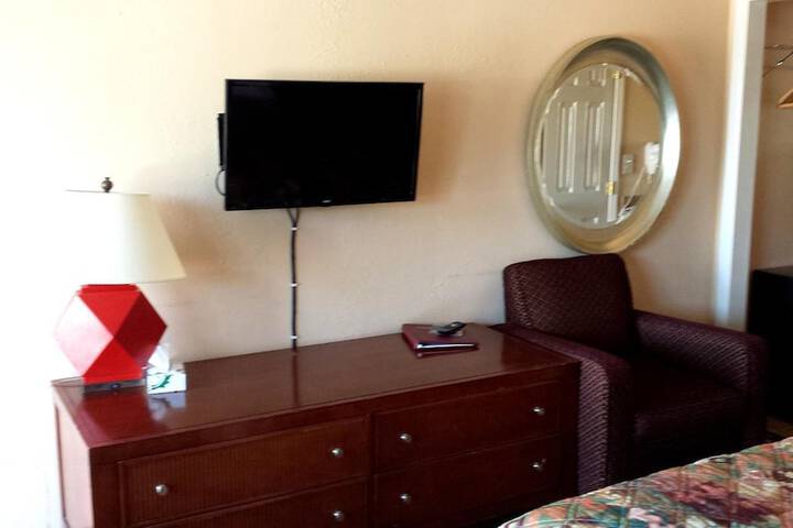 Room 15 of 26