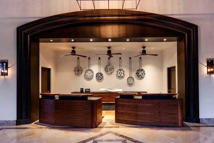 Hotel Interior 2 of 109