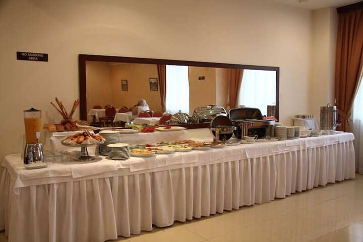 Breakfast/Coffee Service 38 of 51
