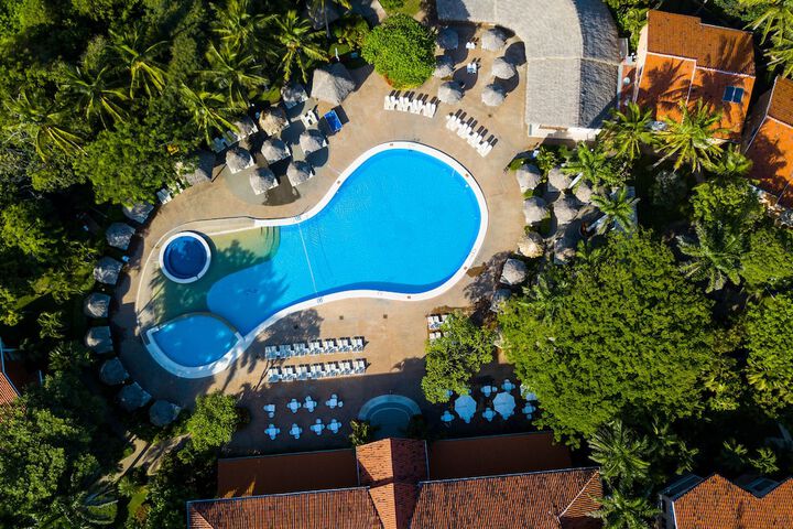 Pool 34 of 120