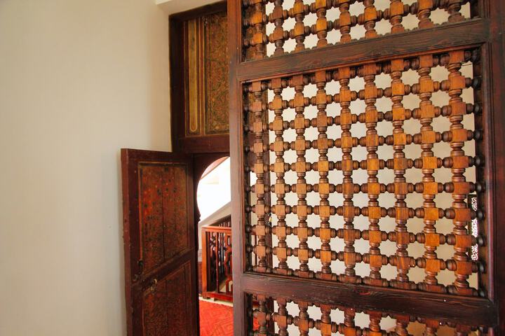 Room 28 of 89