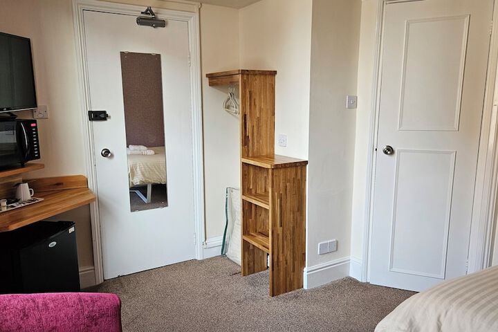Room 42 of 92