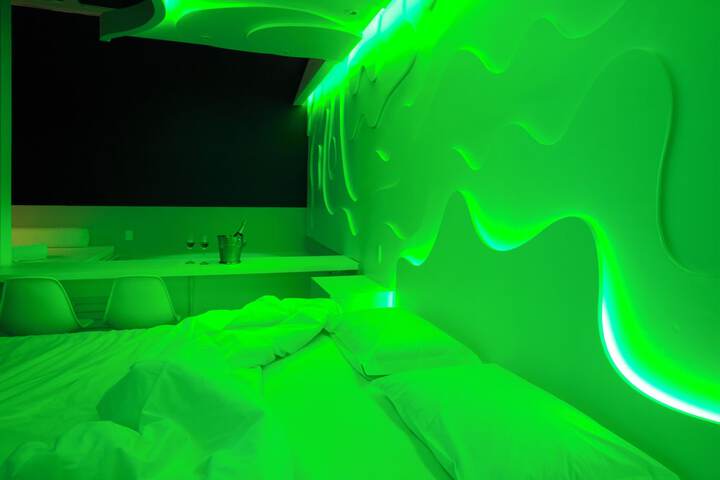 Room 21 of 57