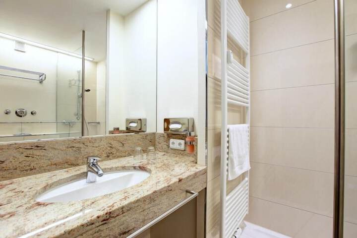 Clean Restrooms