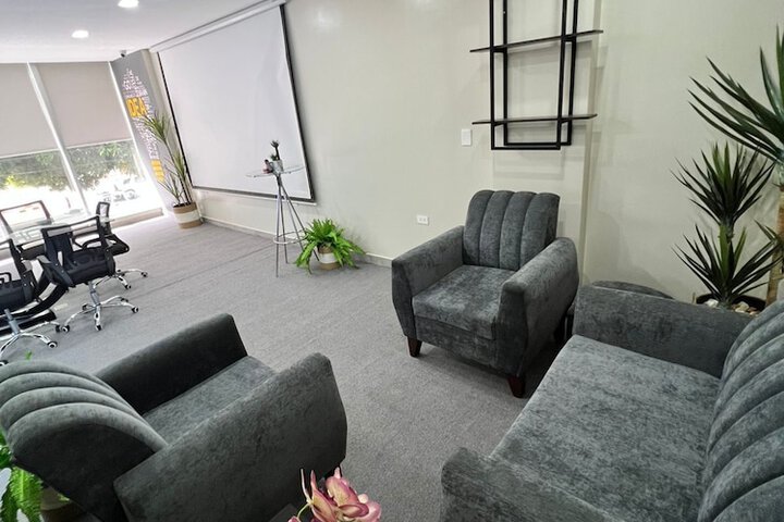 Room 52 of 82