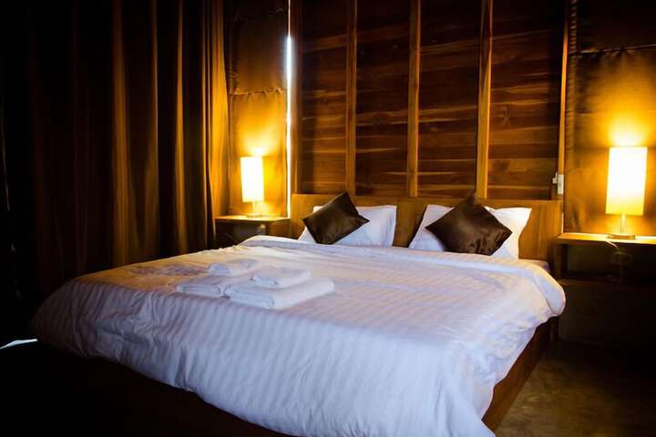 Room 12 of 40