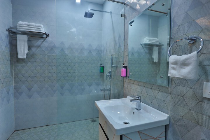 Room 14 of 21