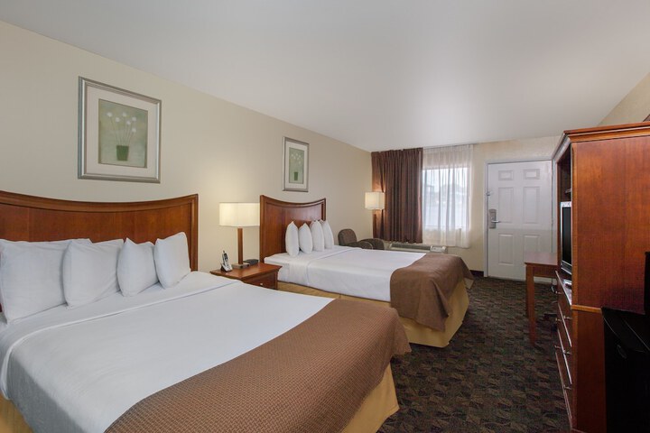 Room 1 of 9