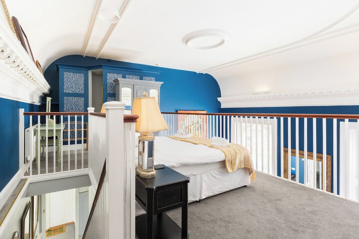 Room 45 of 261