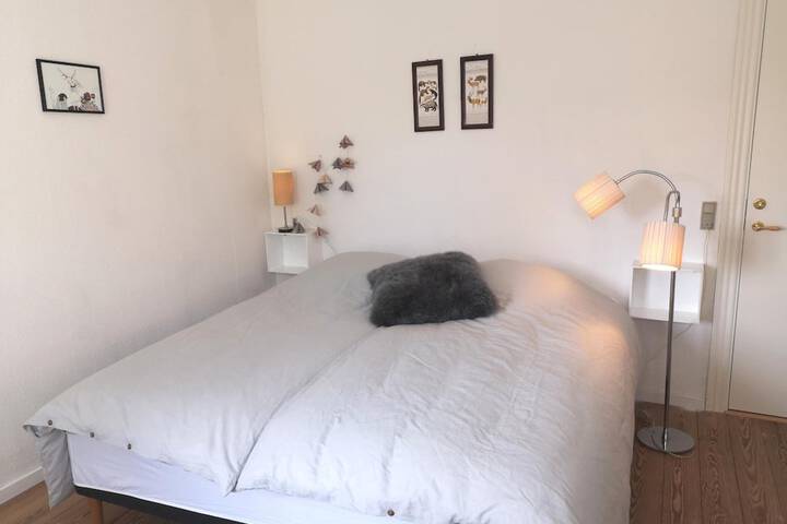 Room 12 of 42