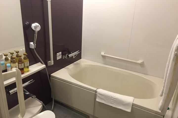 Clean Restrooms