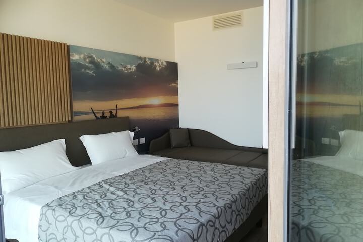 Room 29 of 81