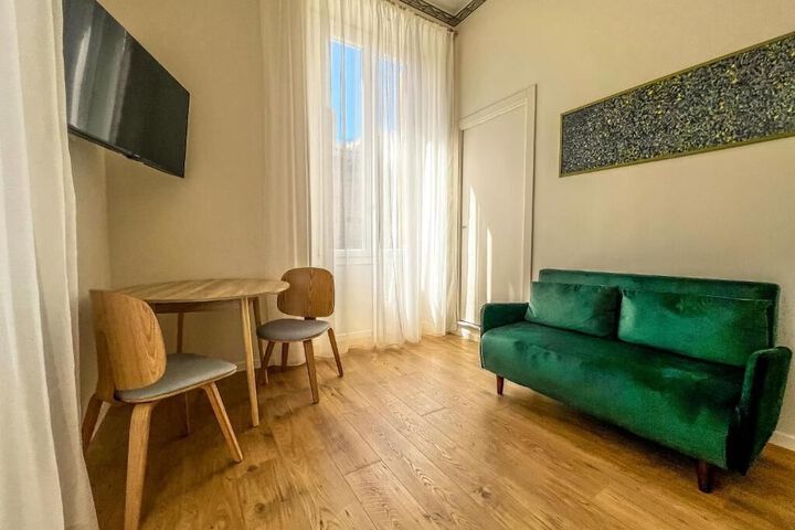 Room 34 of 61