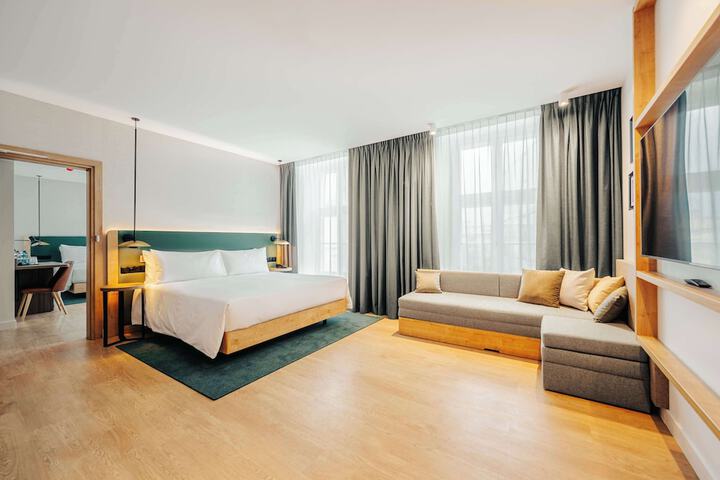 Room 17 of 70