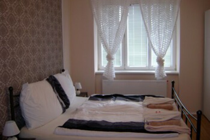 Room 7 of 22