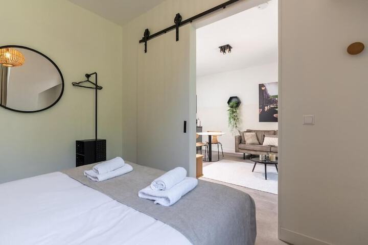 Room 3 of 21