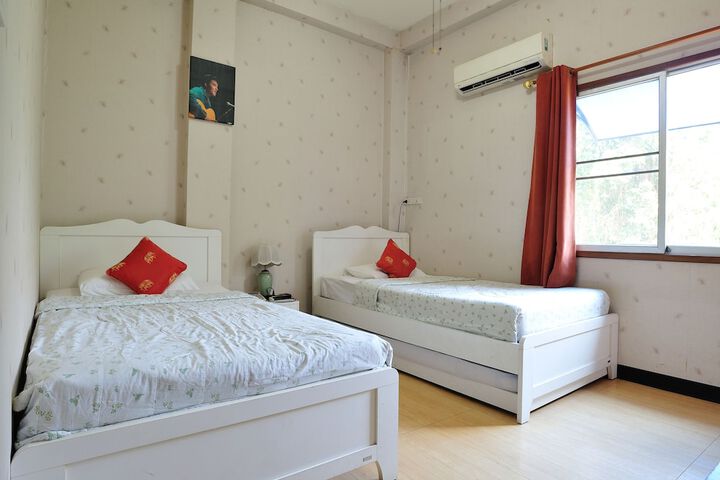 Room 25 of 55