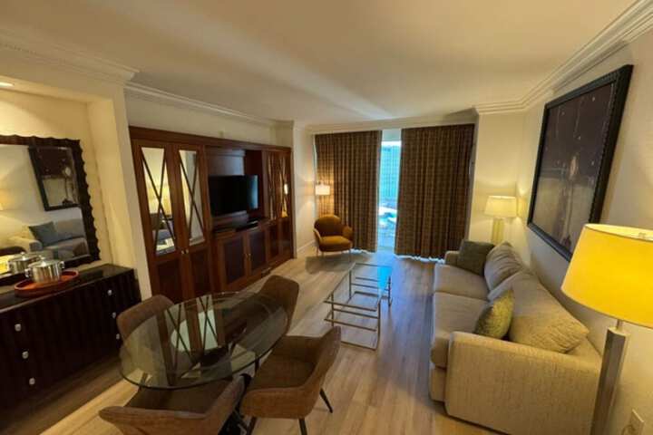 Room 30 of 72