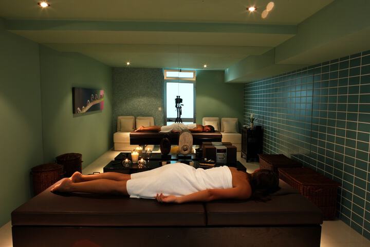 Room 35 of 64