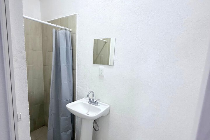 Room 19 of 32