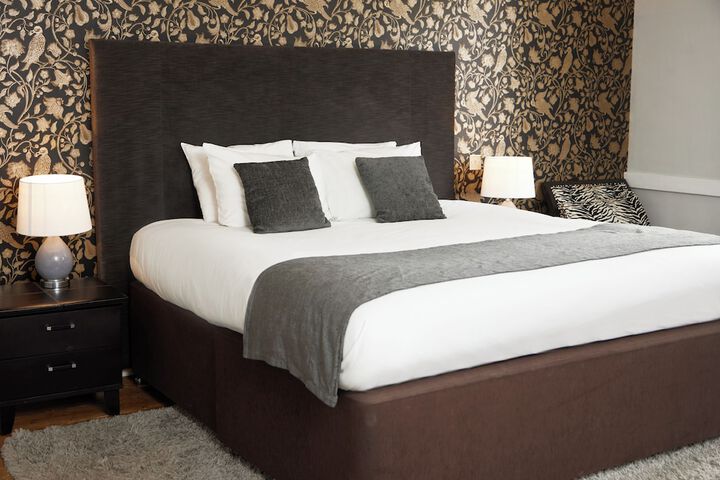 Room 4 of 35