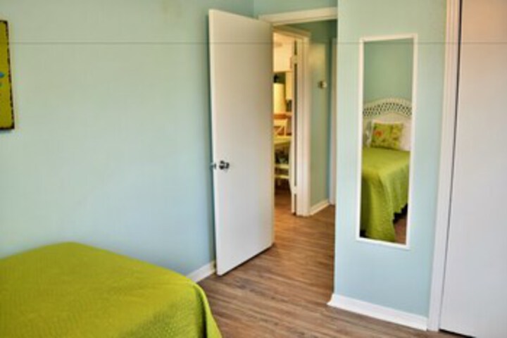 Room 55 of 76
