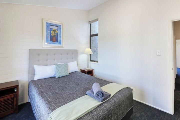 Room 7 of 72