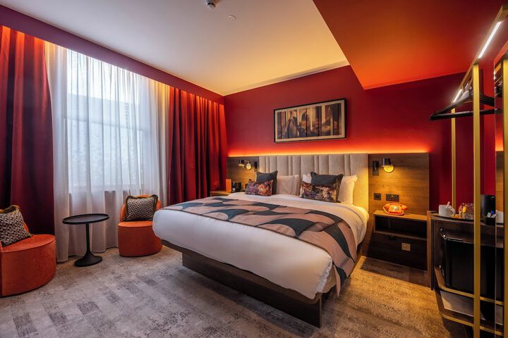 Room 26 of 109