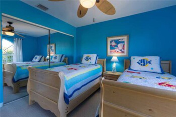 Room 10 of 50