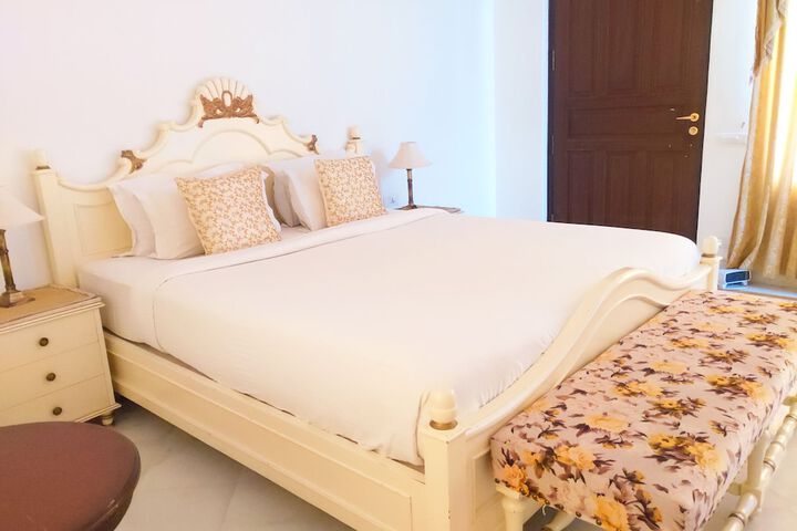Room 14 of 72
