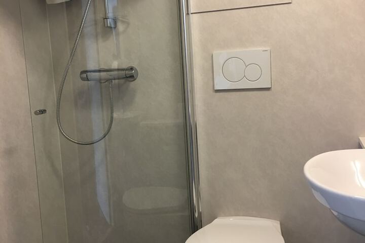 Room 44 of 73