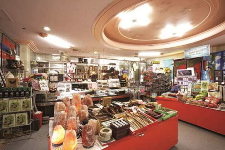 Gift Shop 22 of 32