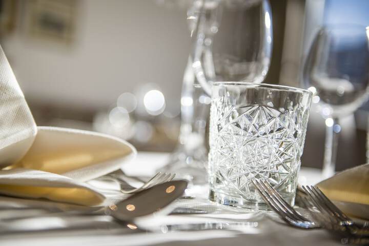 Dining 73 of 101