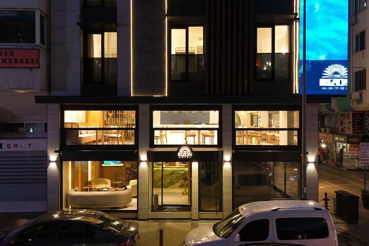 Hotel 79 of 83